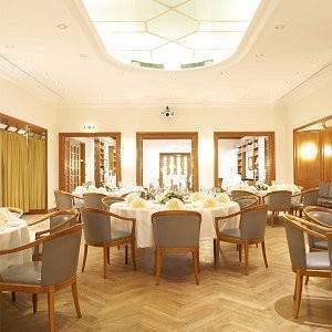 Baseler Hof Отель 4*